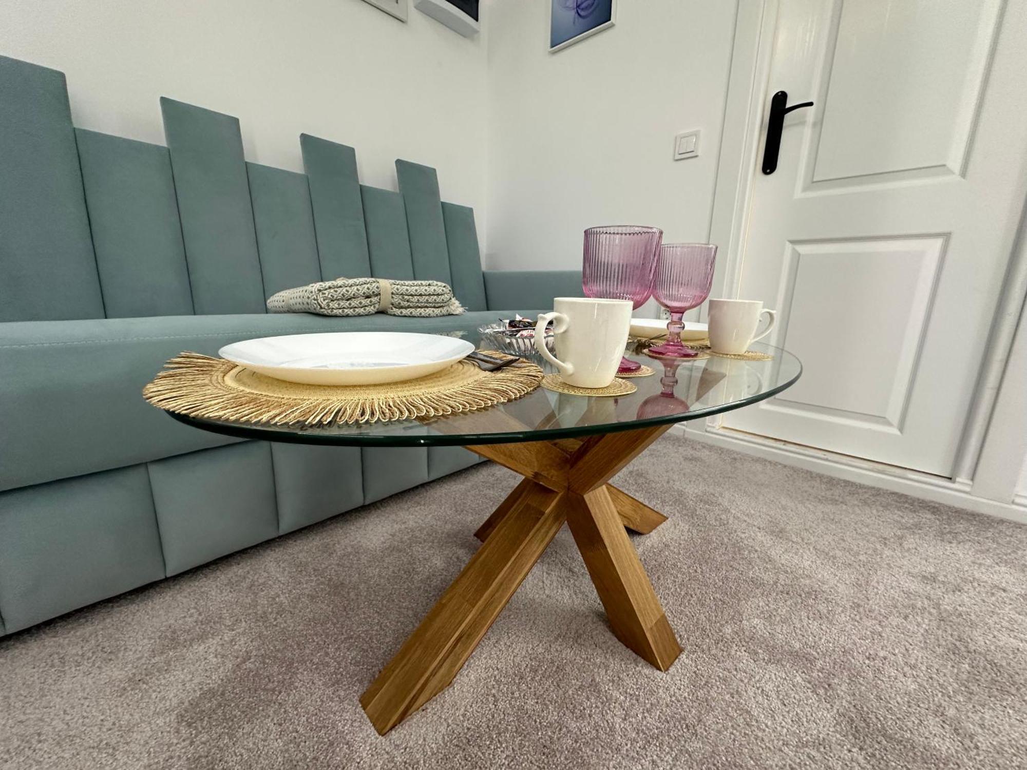 Elegant Escape Central Studio Craiova Extérieur photo