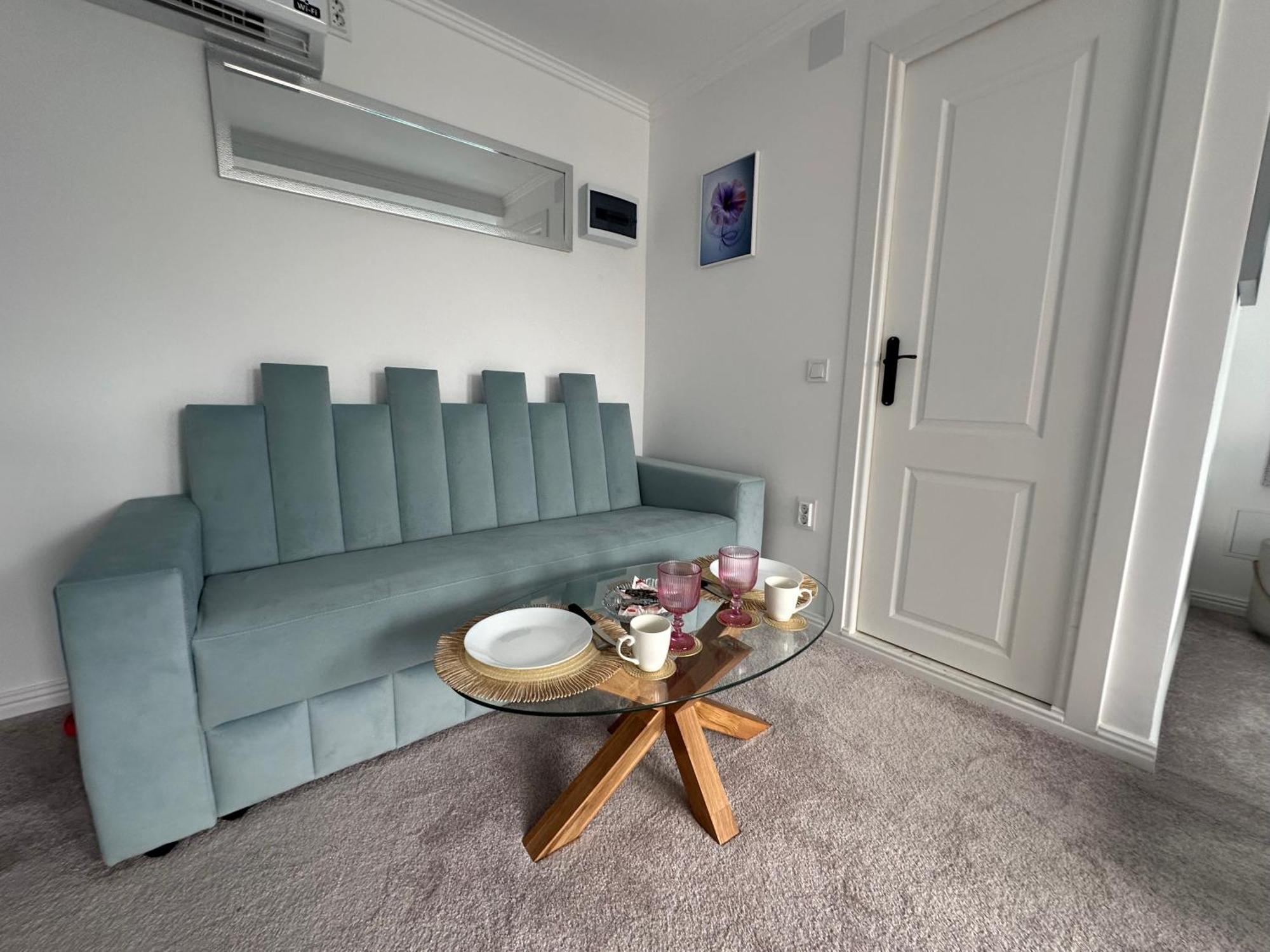 Elegant Escape Central Studio Craiova Extérieur photo